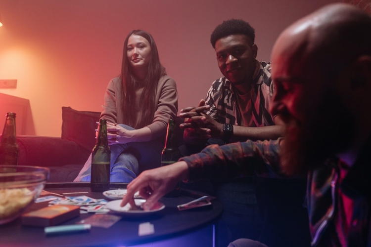 What Are The Best Weed Games For Parties When You Can’t Decide What to Play?