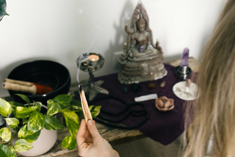 Why Weed And Meditation Go Together Perfectly